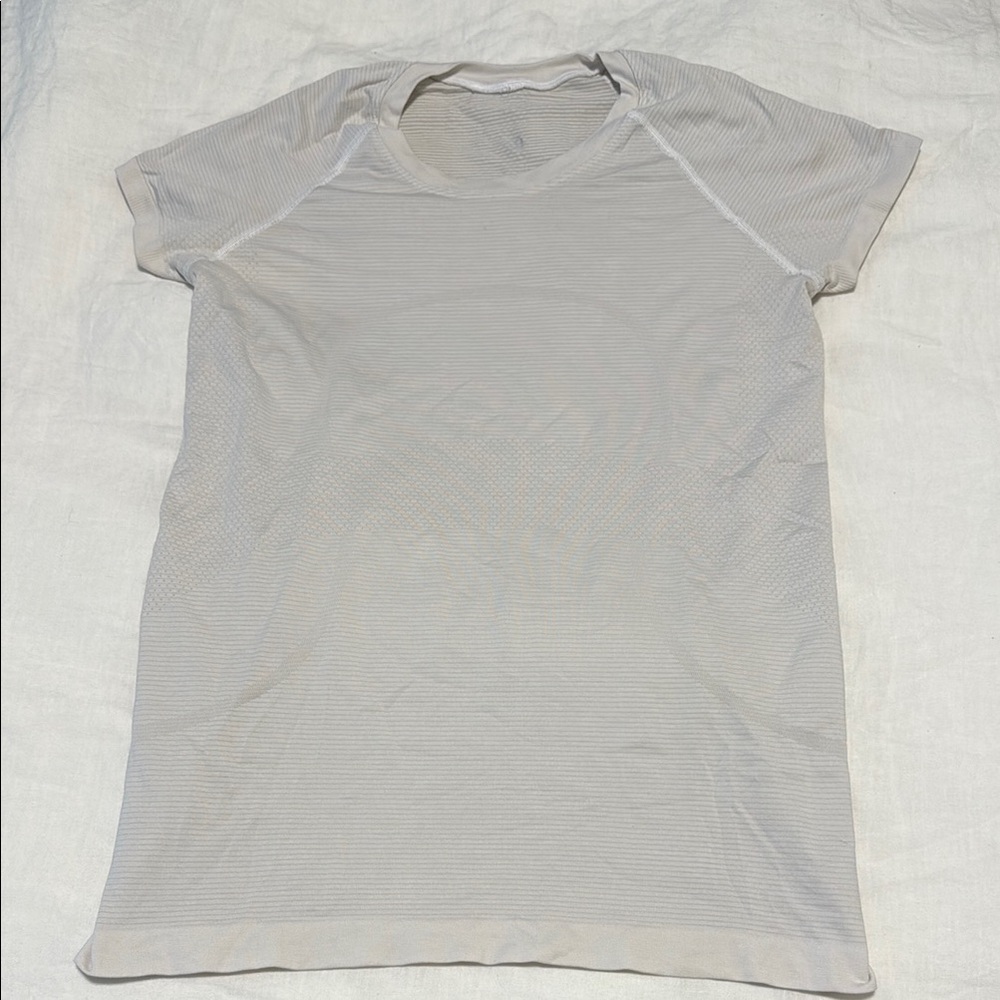 Lululemon white swiftly tech 2.0 tee